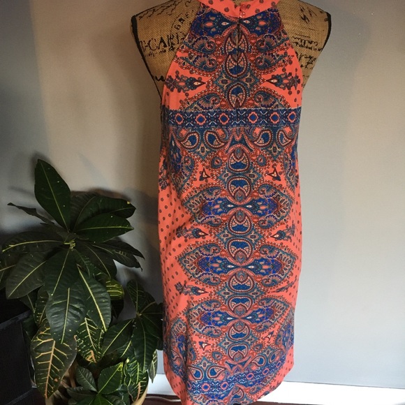 Maxi-mum Beauty - Picture 4 of 6